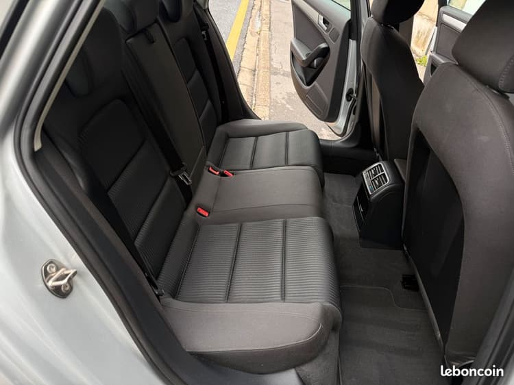 Loader AUDI A4 87.549Kms *CARNET à jour AUDI GARANTIE image