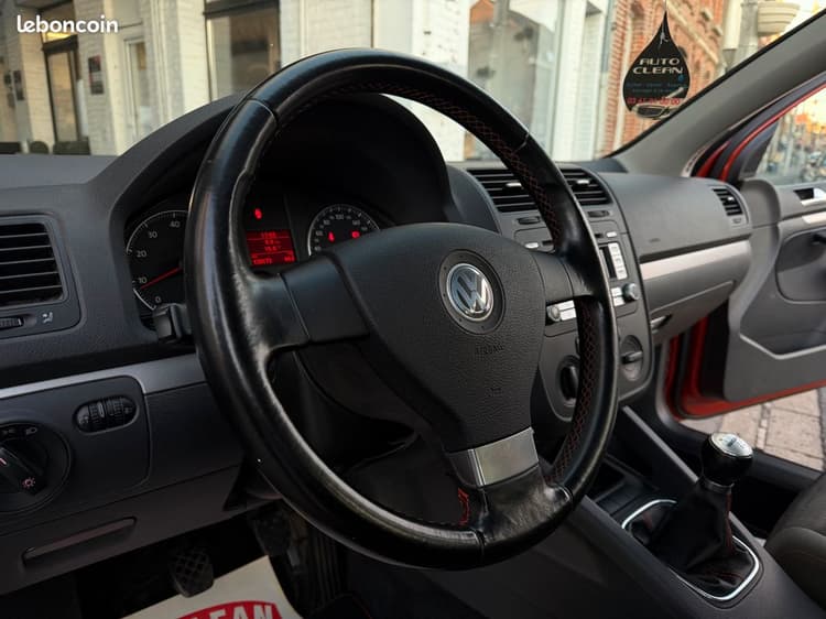 Loader GOLF V 1.6i CARNET à Jour  *1ère main Distrib NEUF image