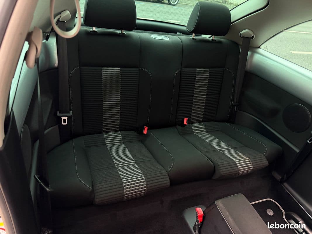 volkswagen new beetle 2008 image 10