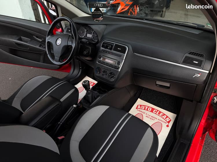 Loader FIAT Grande Punto 1.4i *CARNET à Jour GARANTIE image