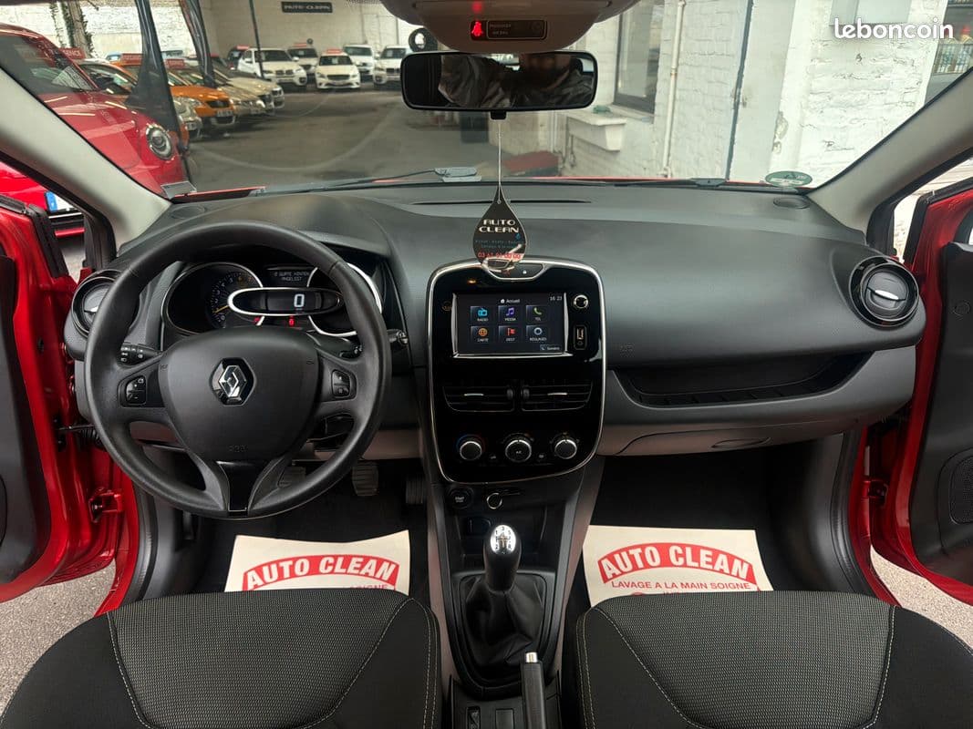 renault clio 2015 image 3