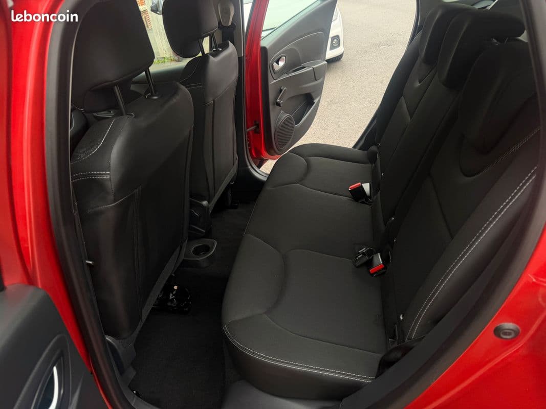 renault clio 2015 image 9