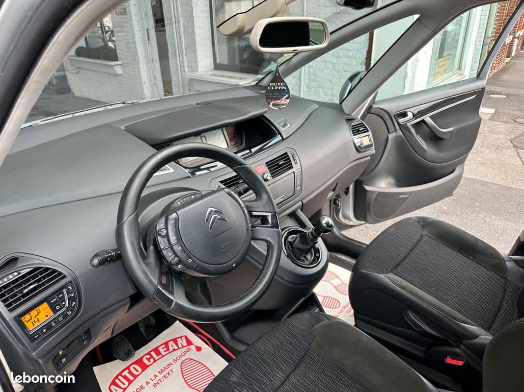 citroen c4 picasso 2012 image 3