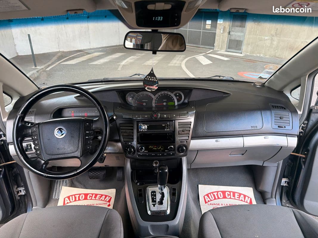 ssangyong rodius 2007 image 2