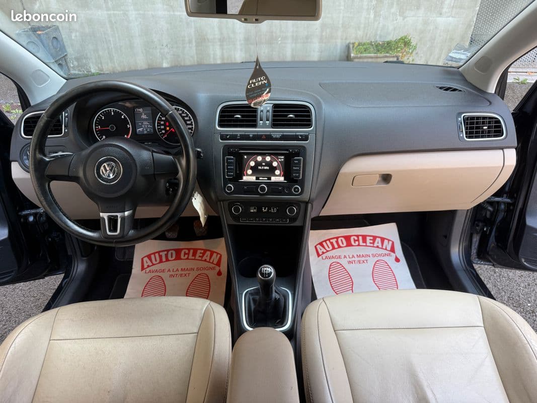 volkswagen polo 2011 image 2