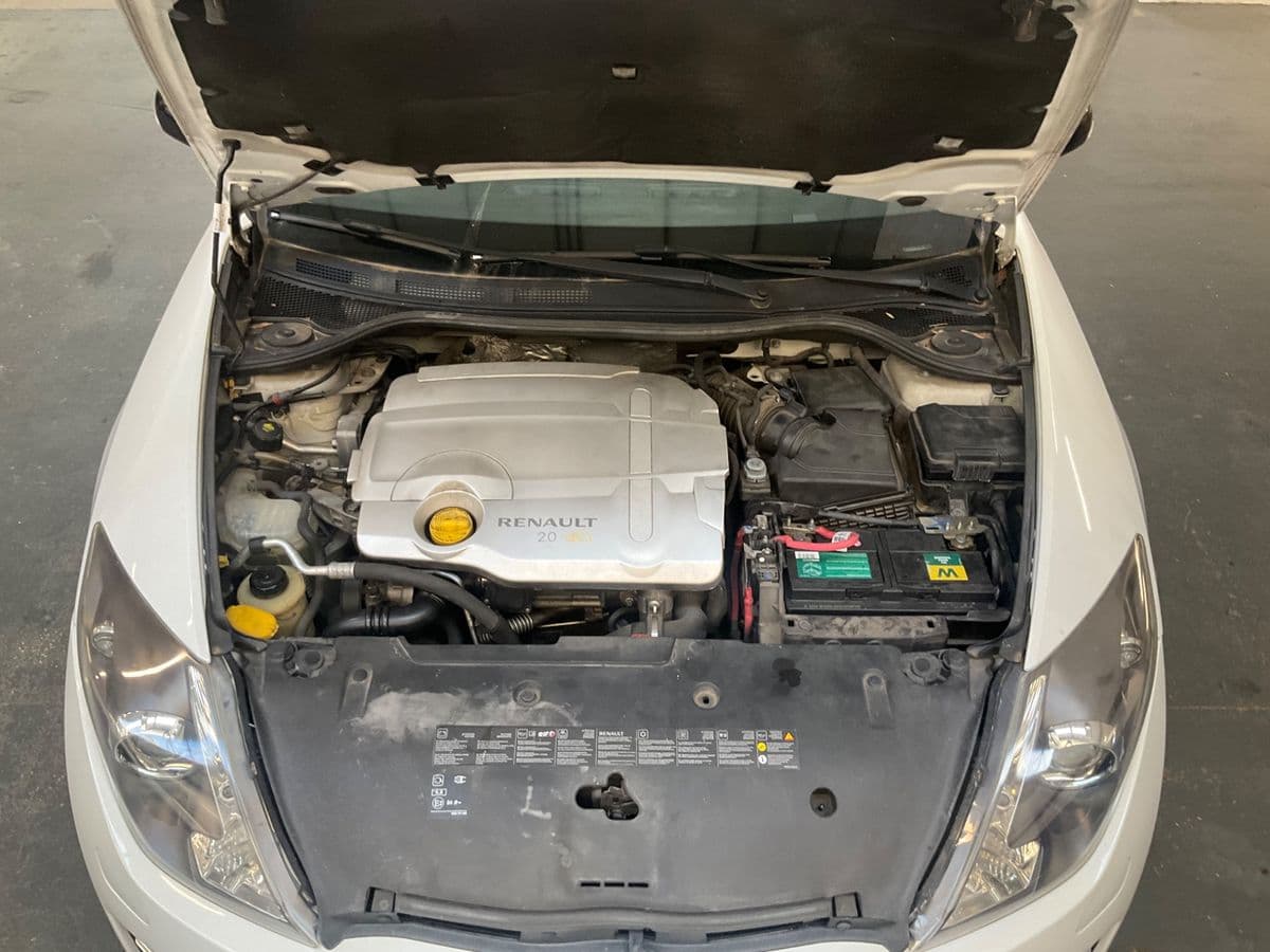renault Laguna 2010 image 5