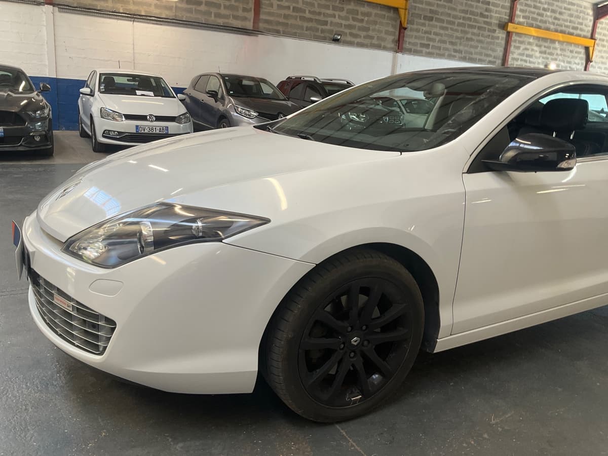 renault Laguna 2010 image 7