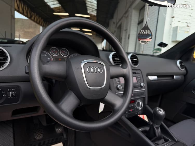 Loader A3 Ph3 Cabriolet 97.104Kms *CARNET à Jour GARANTIE image