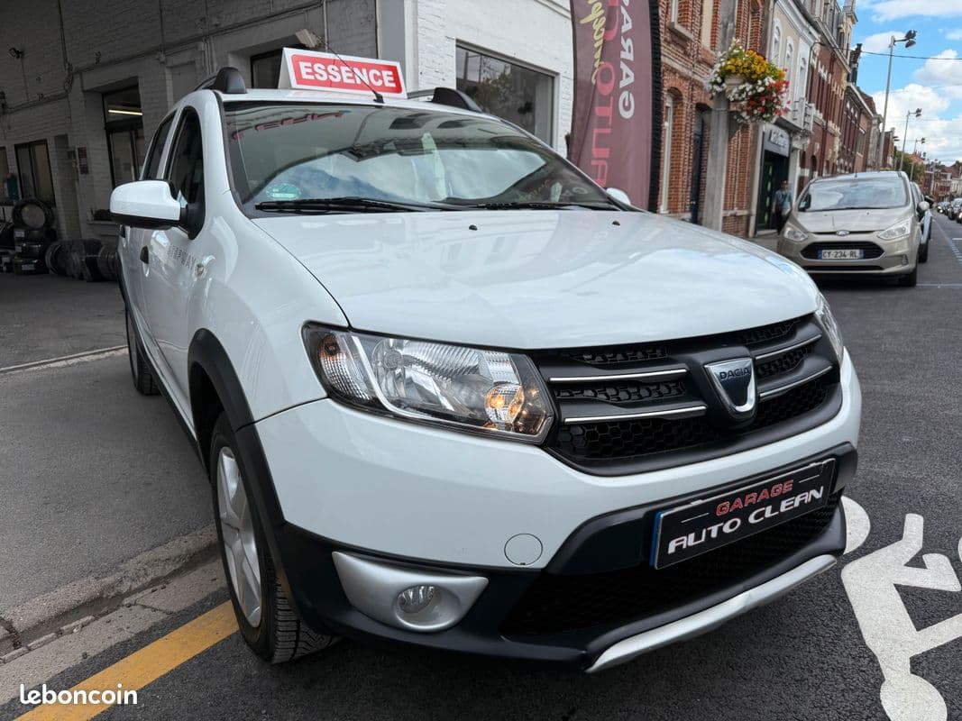 dacia sandero 2013 image 2