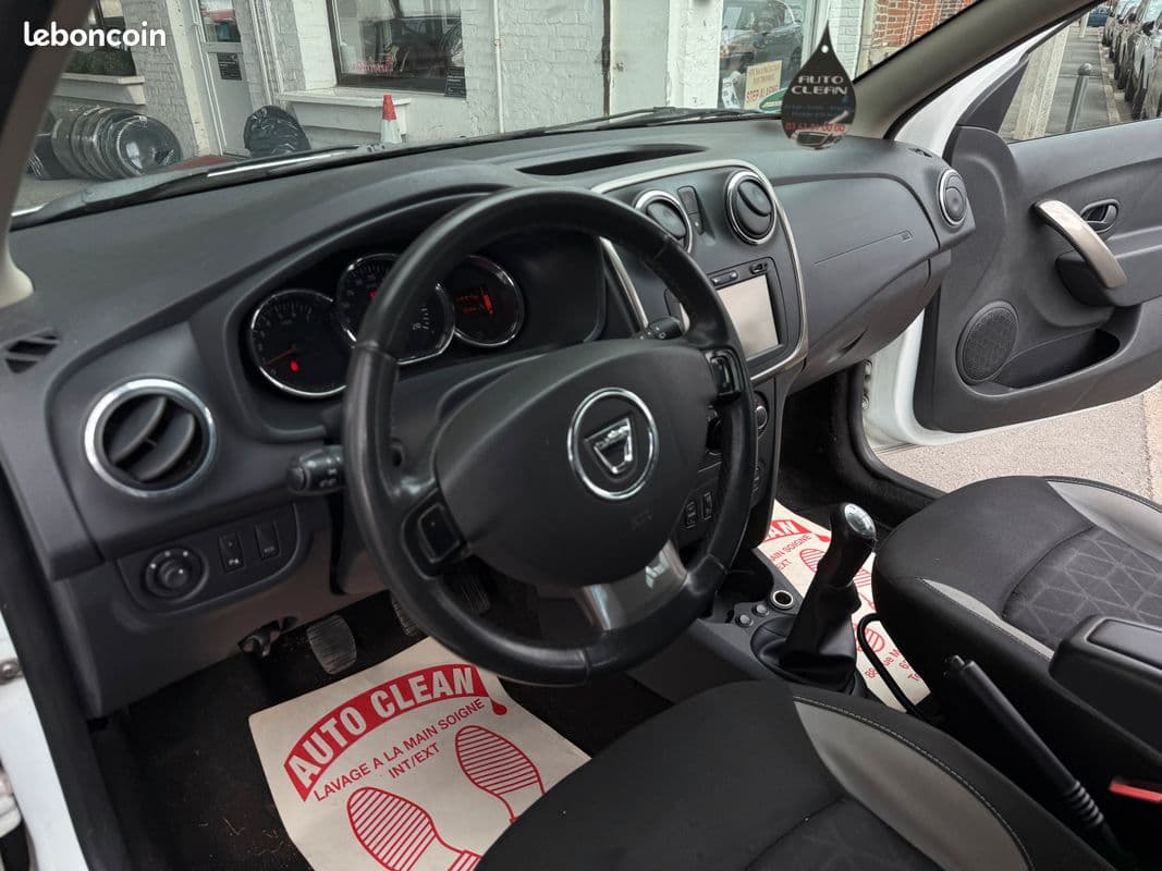 dacia sandero 2013 image 3