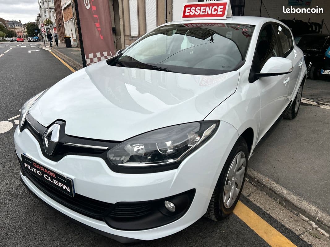renault megane 2015 image 1