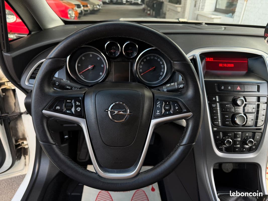 opel astra 2014 image 10