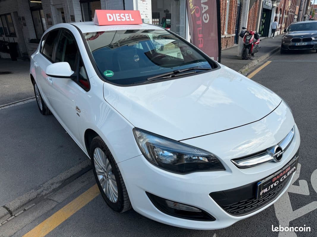 opel astra 2014 image 2
