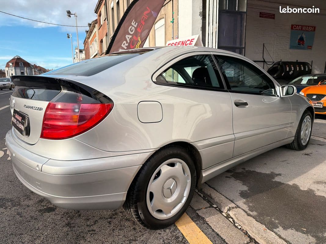 mercedes-benz classe c 2001 image 10