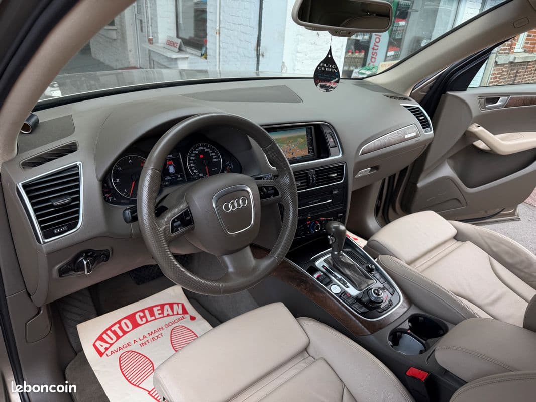 audi q5 2009 image 3