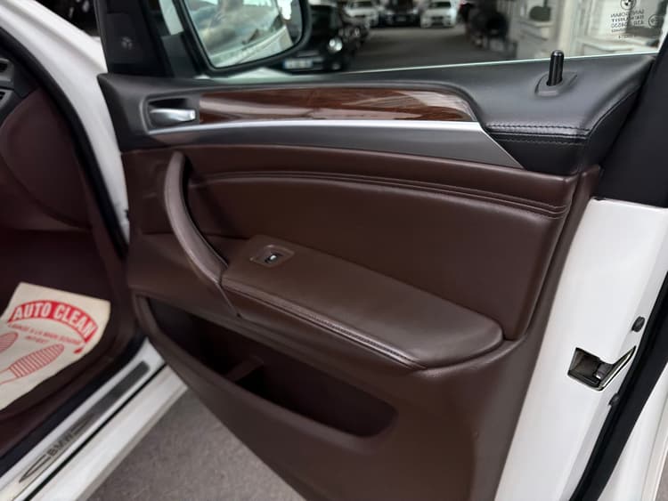 Loader X5 M40d XDrive 7 PLACES Cockpit *MODELE UNIQUE image