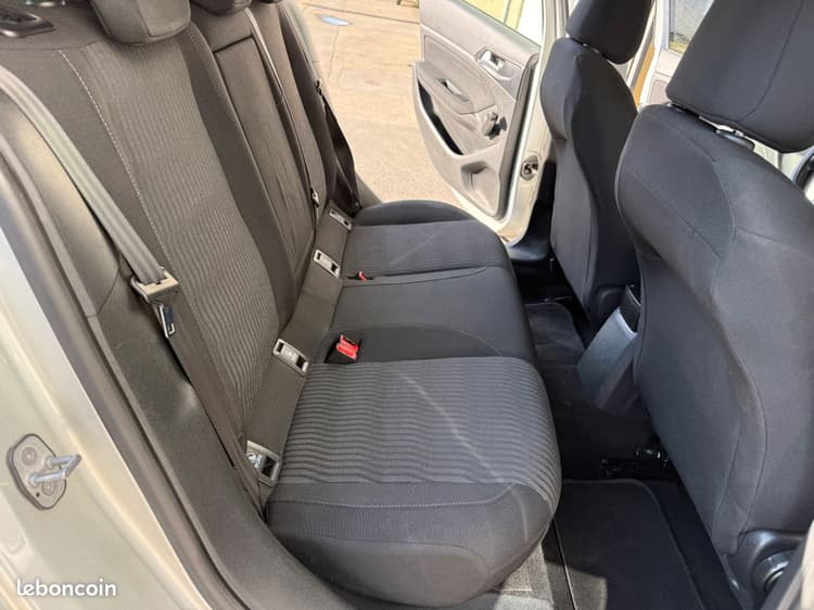 Loader 308 1.6 Blue HDi 100Ch *2016 CARPLAY GARANTIE image