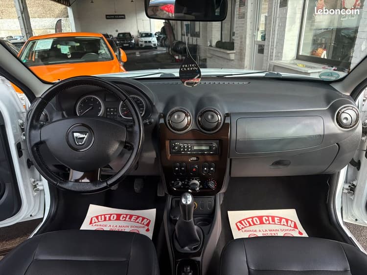 Loader DUSTER 1.6i 1ère main* 67.425 Kms GARANTIE image