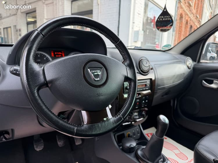 Loader DUSTER 1.6i 1ère main* 67.425 Kms GARANTIE image