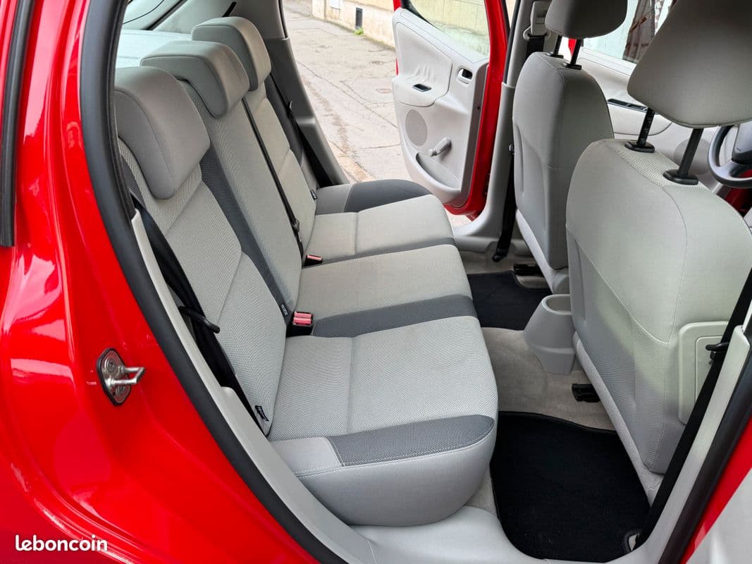 peugeot 207 2008 image 4