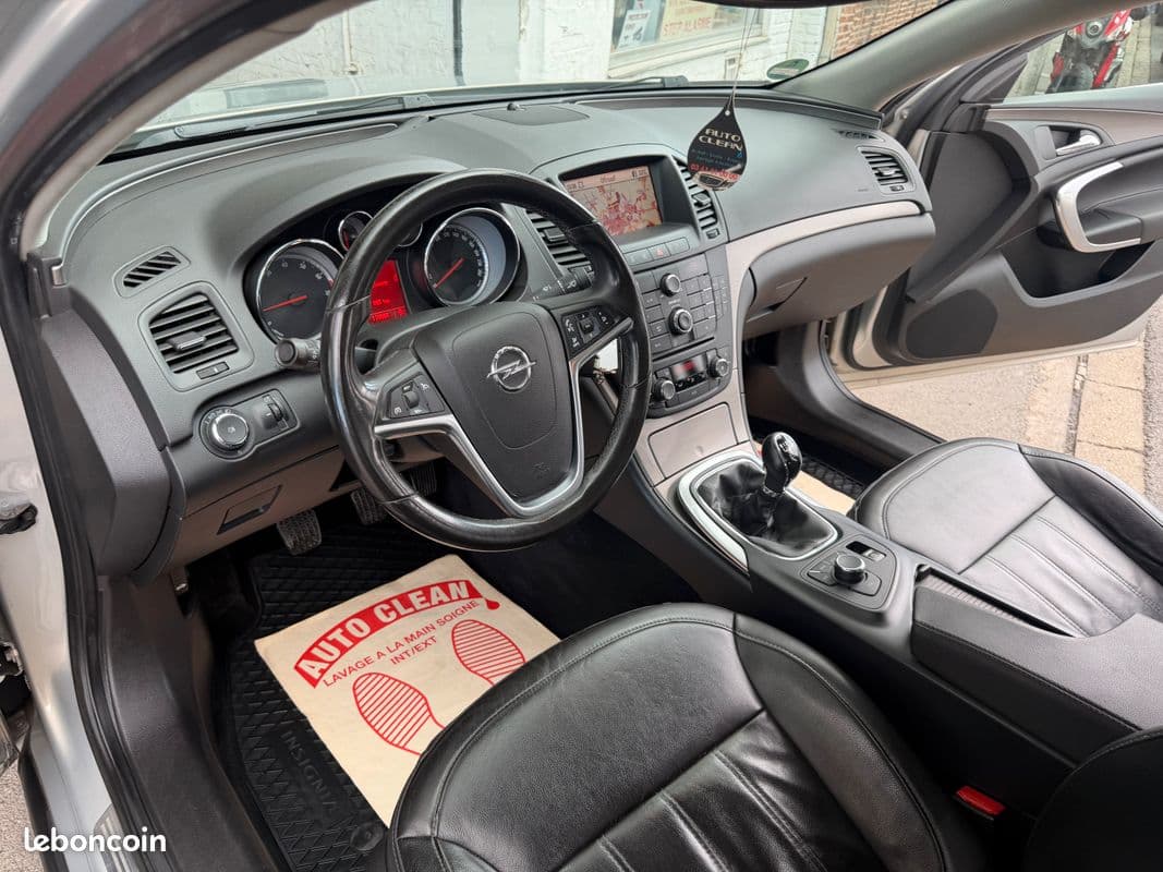opel insignia 2009 image 2