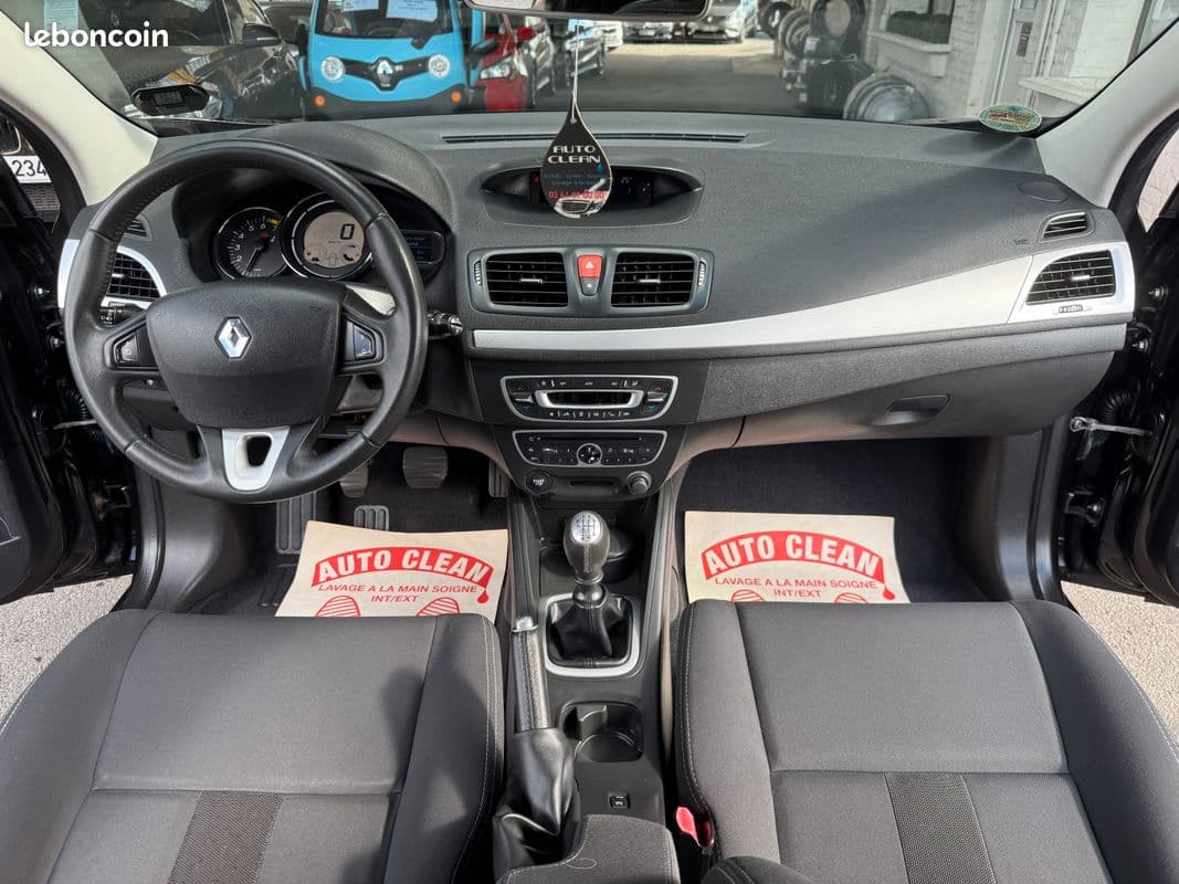 renault megane 2009 image 2