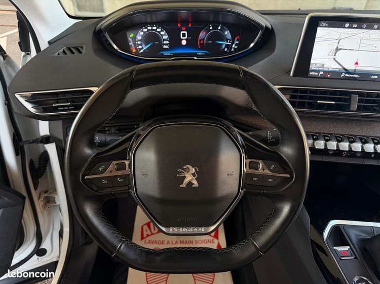 Loader 🇫🇷5008 II 1.5HDi *7Places 2019 Cockpit CARPLAY image