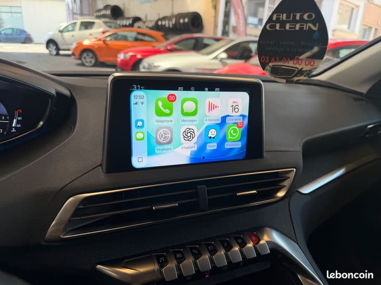 Loader 🇫🇷5008 II 1.5HDi *7Places 2019 Cockpit CARPLAY image