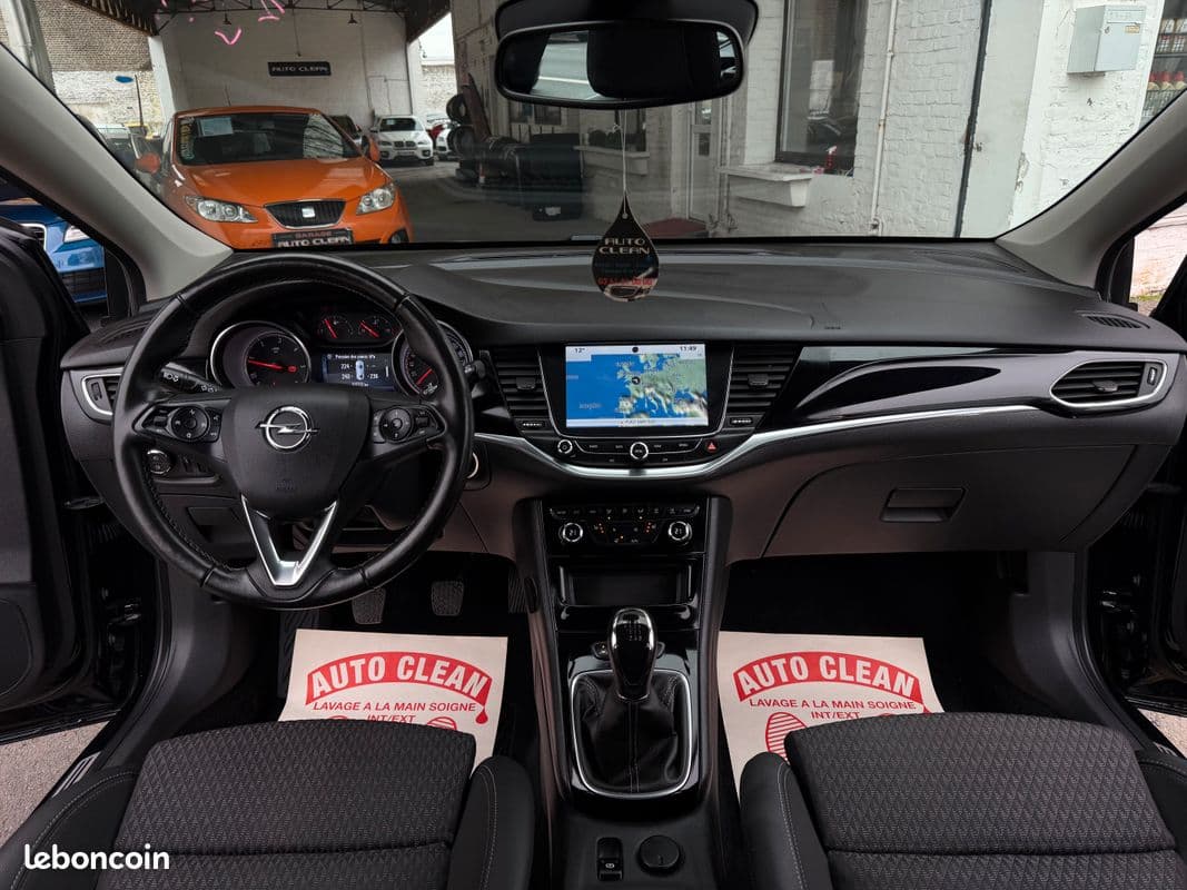 opel astra 2019 image 3
