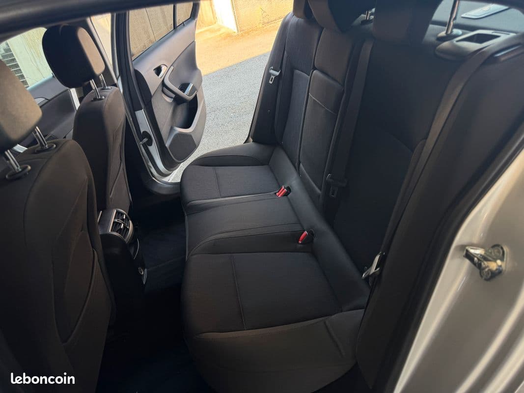 opel insignia 2012 image 9