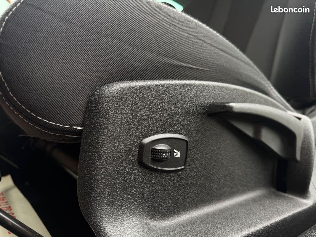 renault megane 2011 image 10
