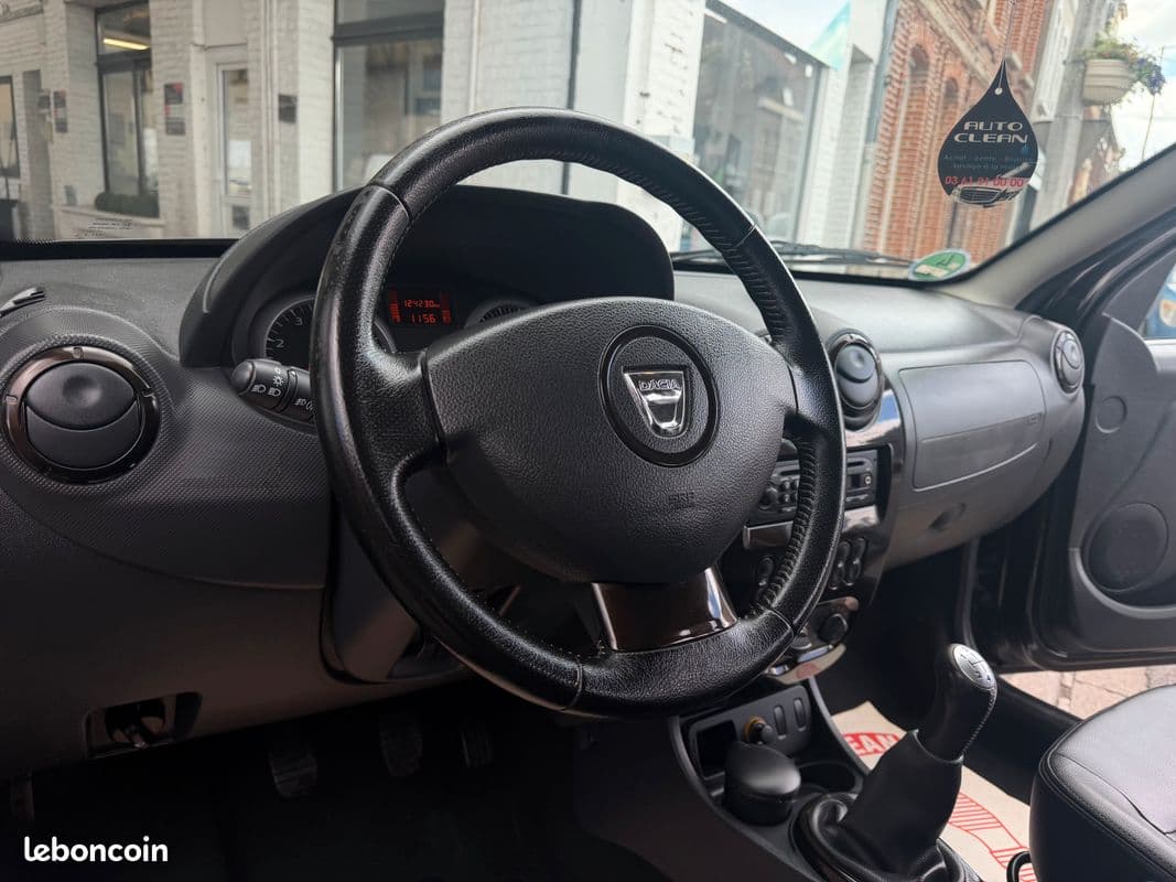 dacia duster 2011 image 10
