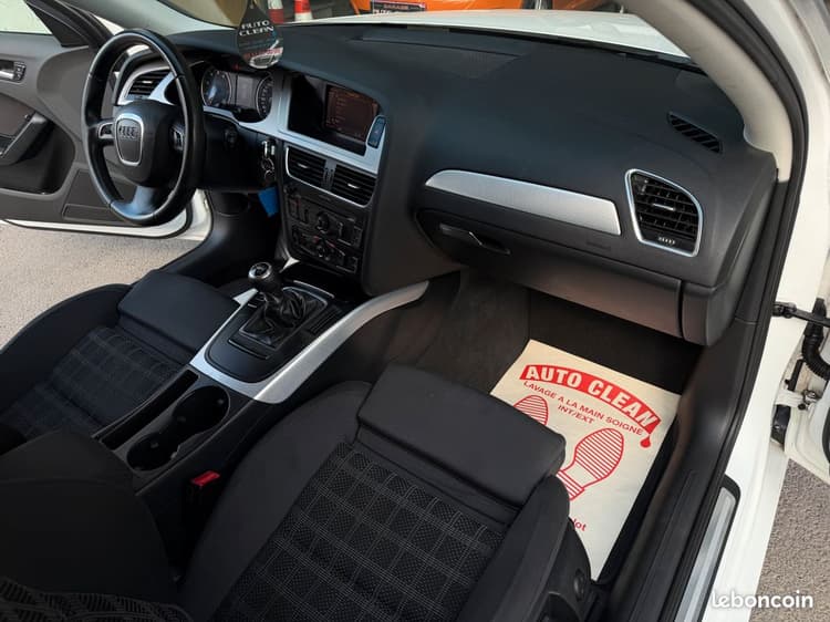 Loader AUDI A4 1.8TFSI 160Ch CARNET à JOUR *1ère main image