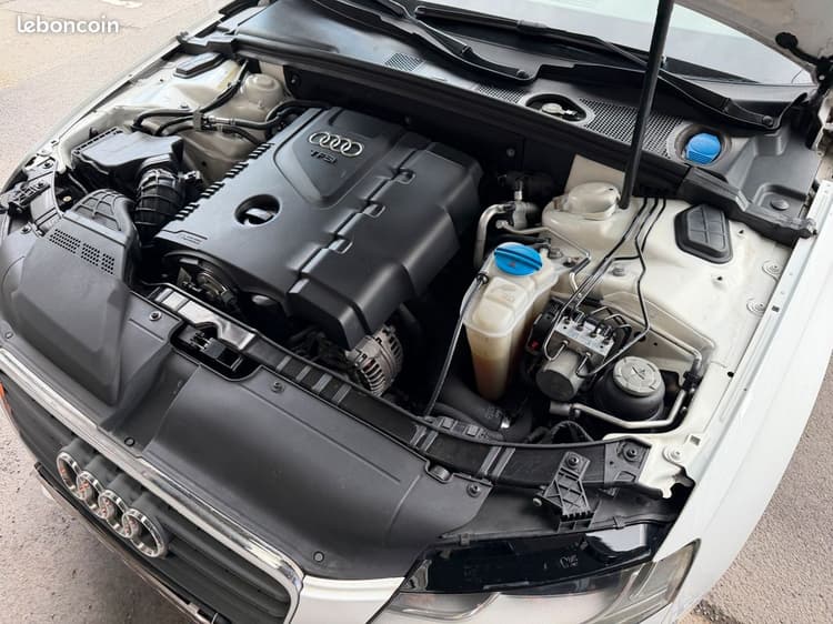 Loader AUDI A4 1.8TFSI 160Ch CARNET à JOUR *1ère main image