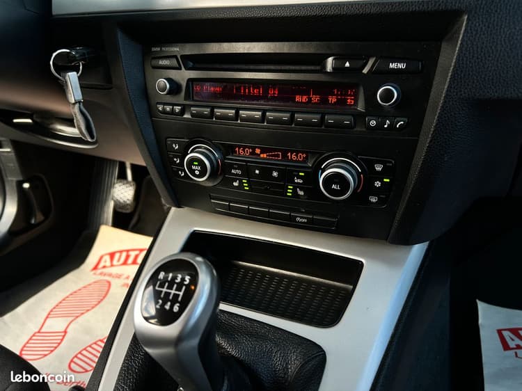 Loader BMW 316d 2.0D *Carnet à Jour Exclusive BMW GARANTIE image