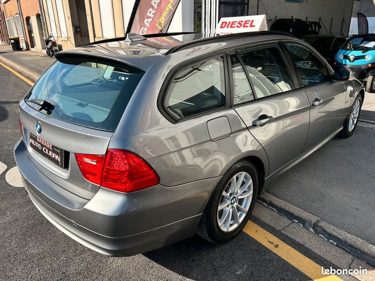 Loader BMW 316d 2.0D *Carnet à Jour Exclusive BMW GARANTIE image