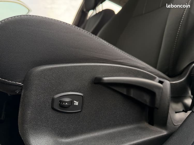 Loader MEGANE III Ph2 93.983Kms *CARNET à Jour GARANTIE image