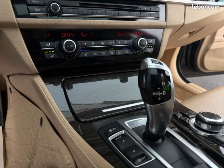 Loader BMW 530D 3.0d Bva8 *Historique COMPLET BMW Très Equipée image