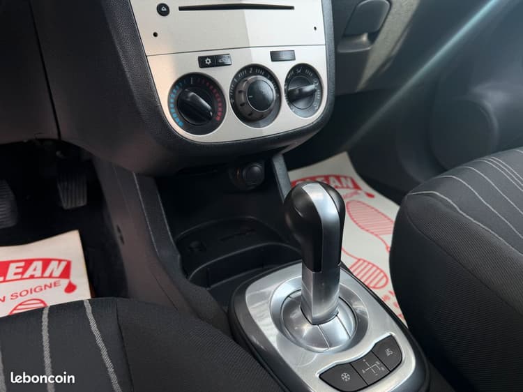 Loader Corsa D AUTOMATIQUE *CARNET à Jour OPEL GARANTIE image